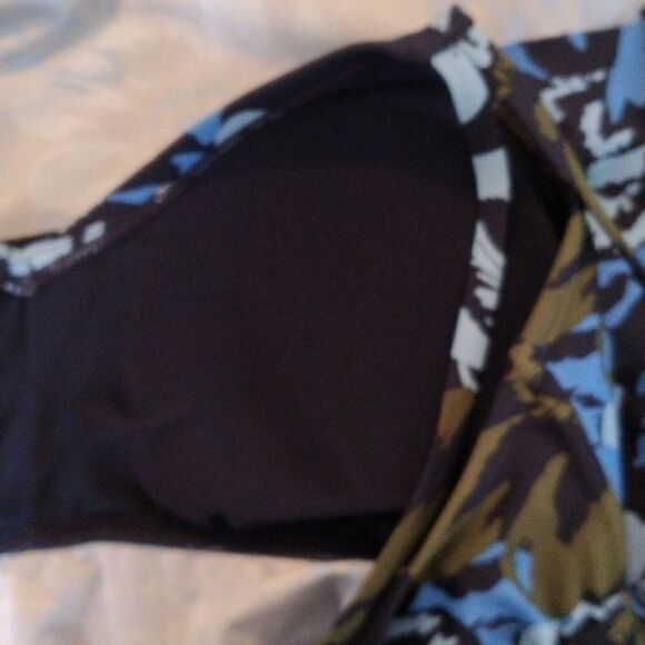 NWT Kona Sol Swim Top - Picture 7 of 10
